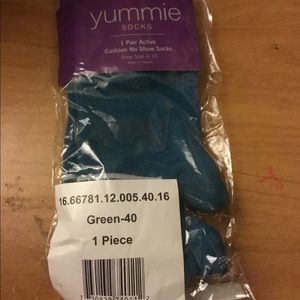 Yummie socks no show